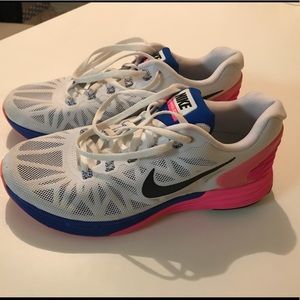 Women’s Nike LunarGlide Tennis Shoes